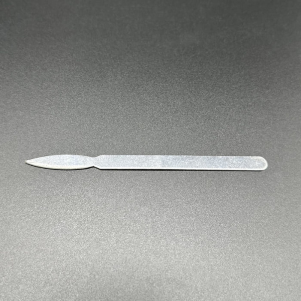 Скальпель, 130х10 мм